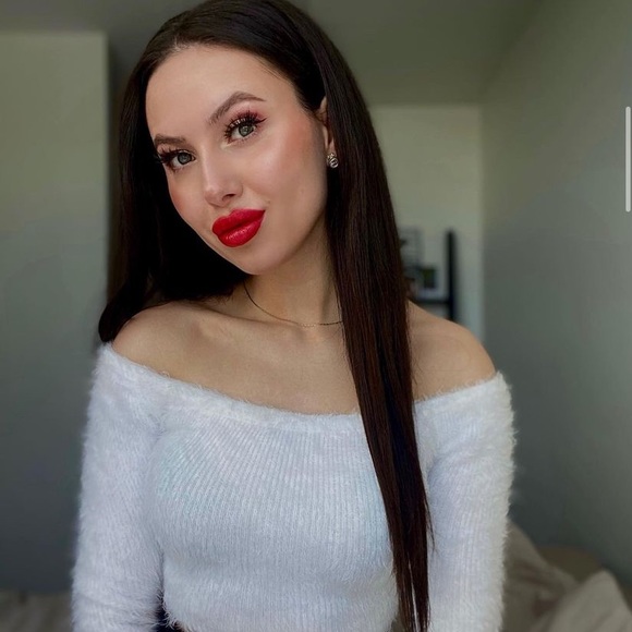 BELLAMI SILK SEAM 180G 20" DARK BROWN (2) HAIR EXTENSIONS - Picture 4 of 4